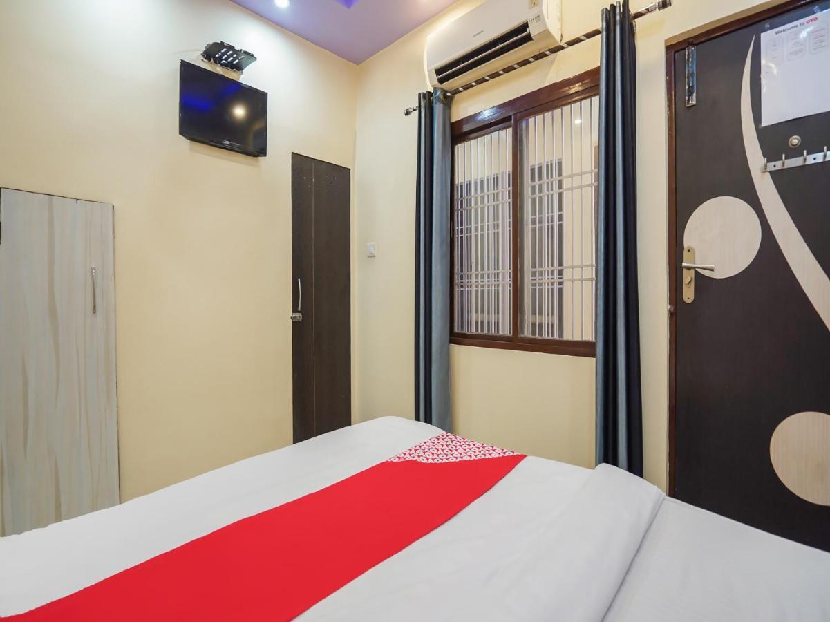 Oyo 75627 New Ankit Guest House Varanasi Ngoại thất bức ảnh