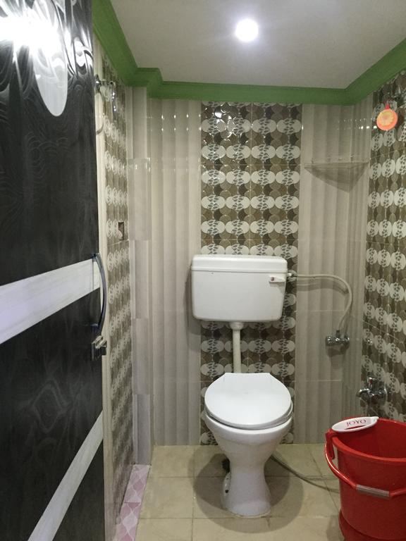 Oyo 75627 New Ankit Guest House Varanasi Ngoại thất bức ảnh