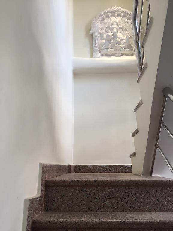 Oyo 75627 New Ankit Guest House Varanasi Ngoại thất bức ảnh